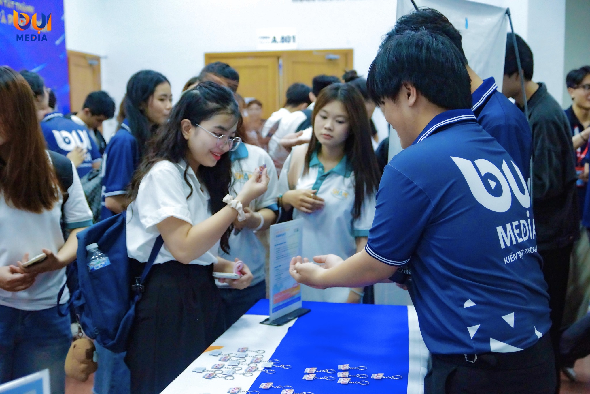 Bụi media agency marketing (4)